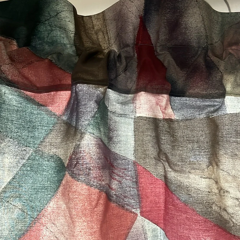 Valance for large window - contemporary pattern - pastel colors